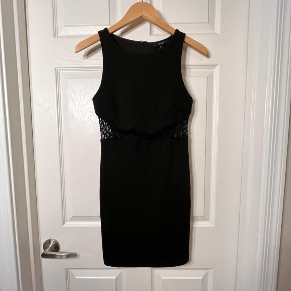 Womans Forever 21 black dress zip up back size US small